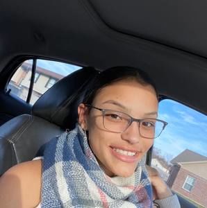 Meet your Posher, Karis